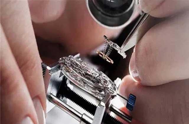 温州罗杰杜彼手表维修中心